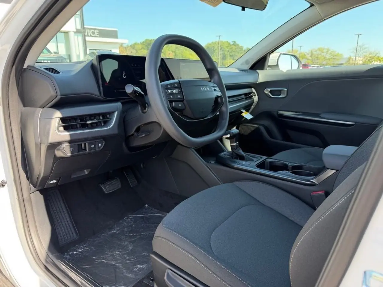 2026 Kia K4 LXS, photo 4